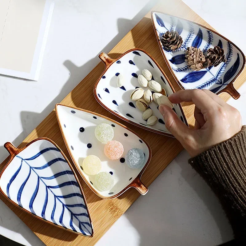 4pcs Creative leaf saucer cold dish restaurant household ceramic plate for restaurant banquet
4pcs Creative leaf saucer cold dish restaurant household ceramic plate for restaurant banquet