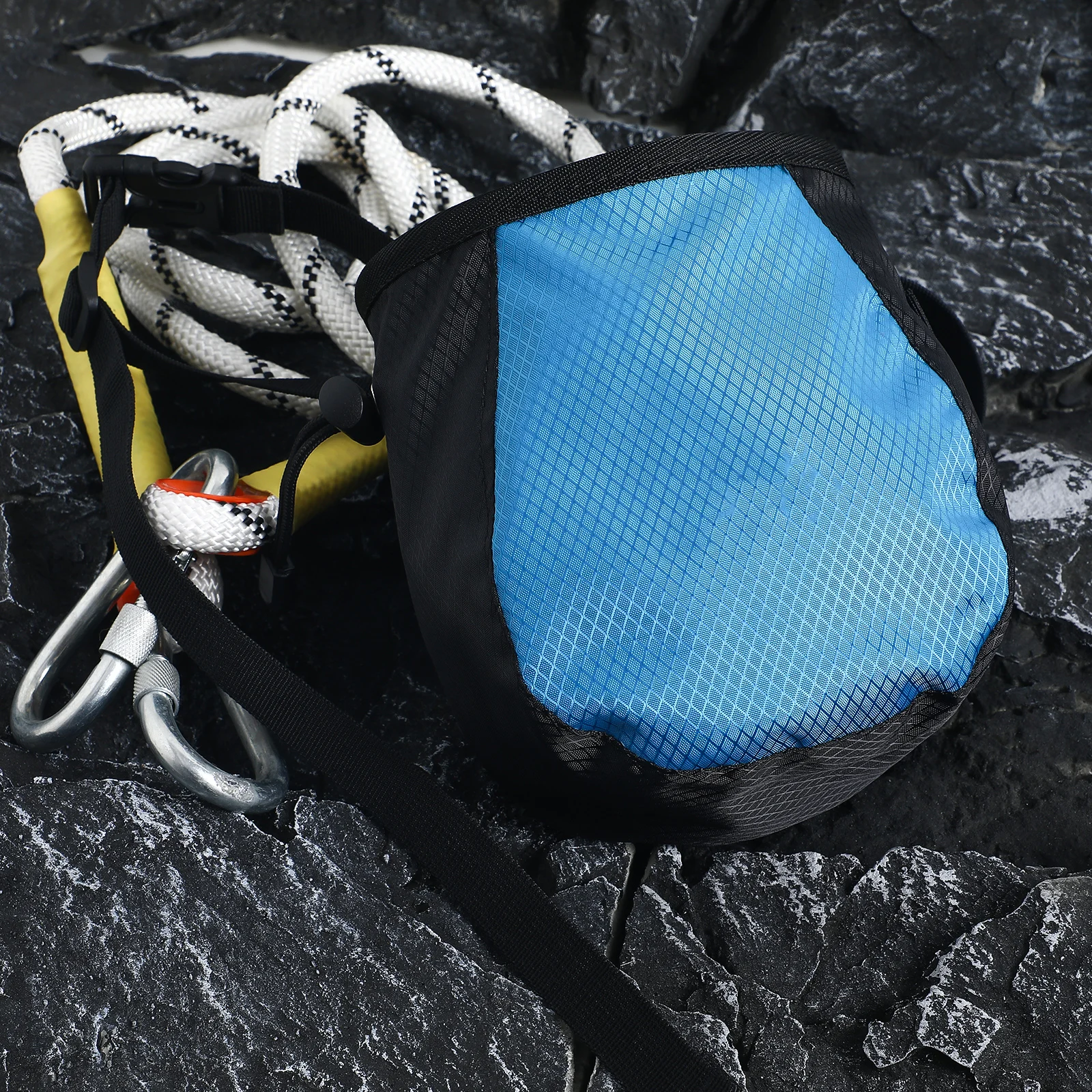 2 pcs Climbing Chalk Rock Climbing Gear Sturdy Polyester Large Capacity Wear Resistant Drawstring Closure Hard Brim Outdoor 
2 pcs Climbing Chalk Rock Climbing Gear Sturdy Polyester Large Capacity Wear Resistant Drawstring Closure Hard Brim Outdoor