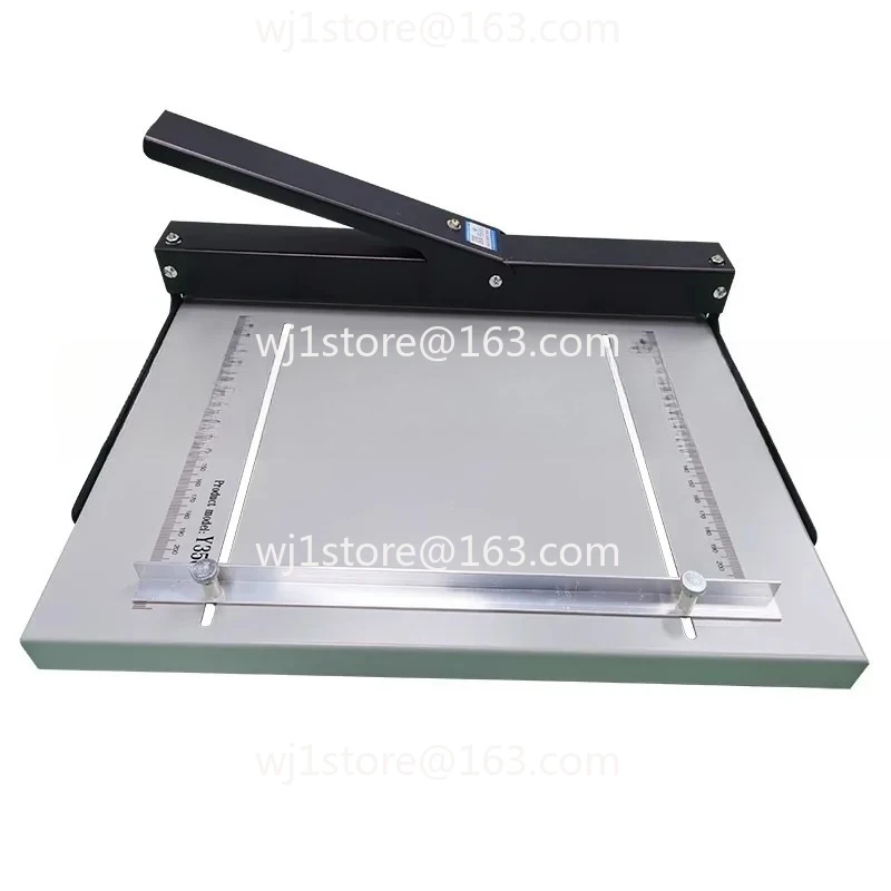 best-seller350 brake pressure A3 manual creasing machine, photo album and greeting card cover creasing machine
best-seller350 brake pressure A3 manual creasing machine, photo album and greeting card cover creasing machine