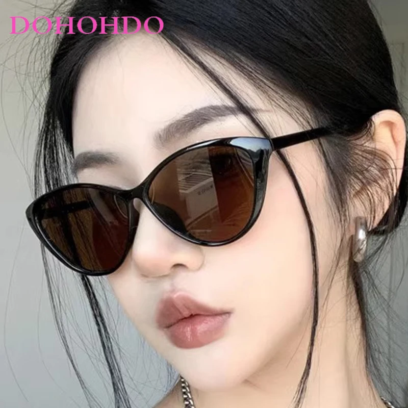 Retro Big Frame Cat Eye Sunglasses Women Trend Luxury Brand Designer Classic Men Outdoors Travel Driving Shades Sunglasses UV400
Retro Big Frame Cat Eye Sunglasses Women Trend Luxury Brand Designer Classic Men Outdoors Travel Driving Shades Sunglasses UV400