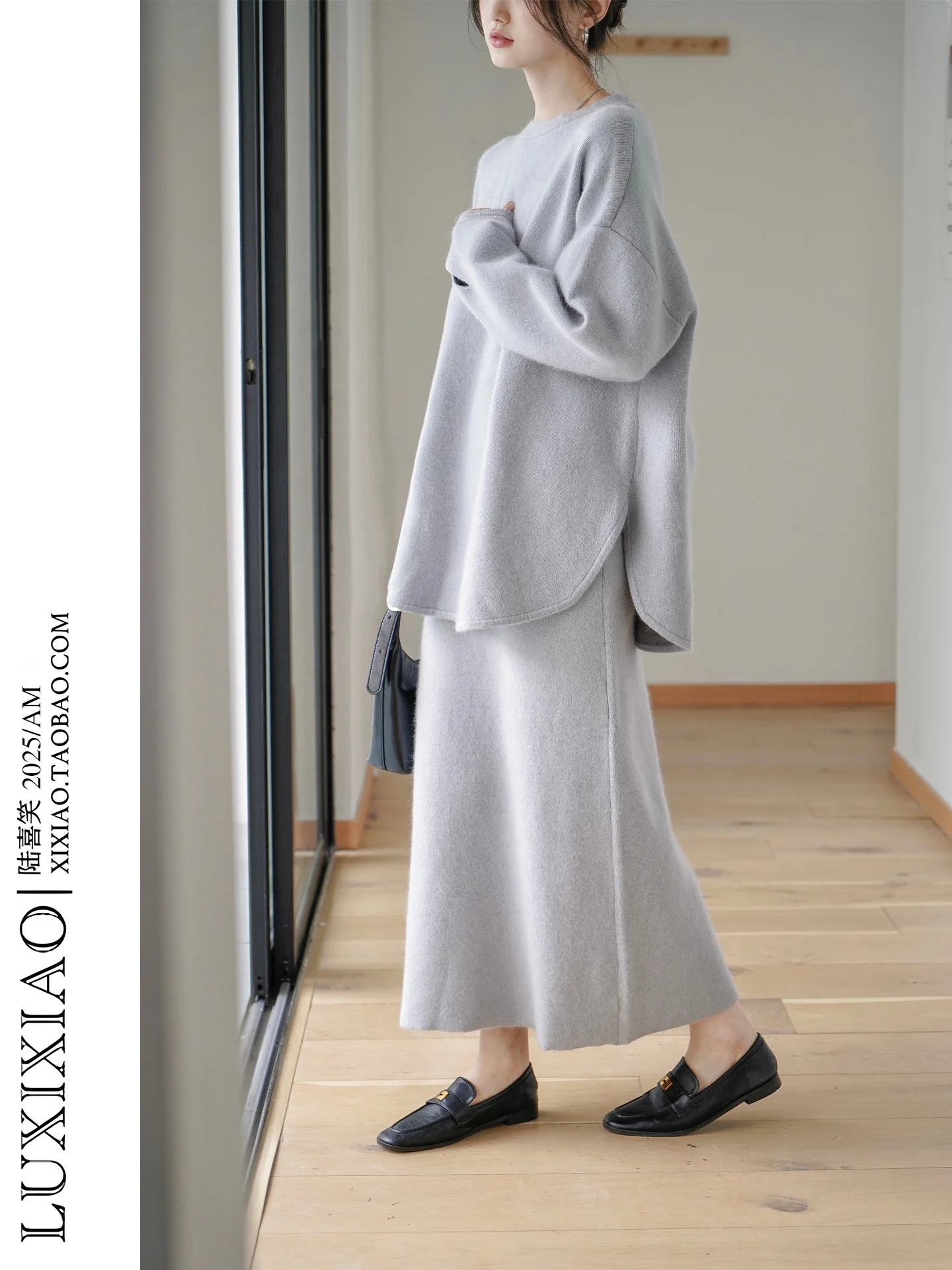 LUXIXIAO Women's Loose Shoulder Unusual Sweater High Waist Skirt Set Autumn Winter Fashion Casual Style Two-Piece Suit
LUXIXIAO Women's Loose Shoulder Unusual Sweater High Waist Skirt Set Autumn Winter Fashion Casual Style Two-Piece Suit