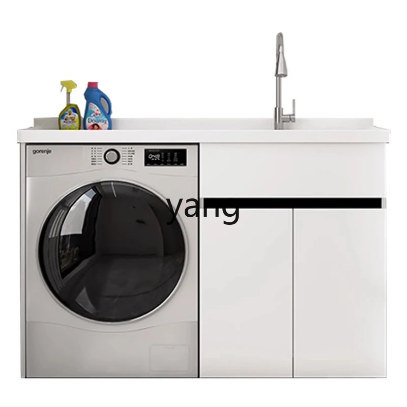 Левый балкон, стиральная машина, шкаф, умывальник, встроенная комбинация, значительная другая раковина с натирающей доской
Левый балкон, стиральная машина, шкаф, умывальник, встроенная комбинация, значительная другая раковина с натирающей доской