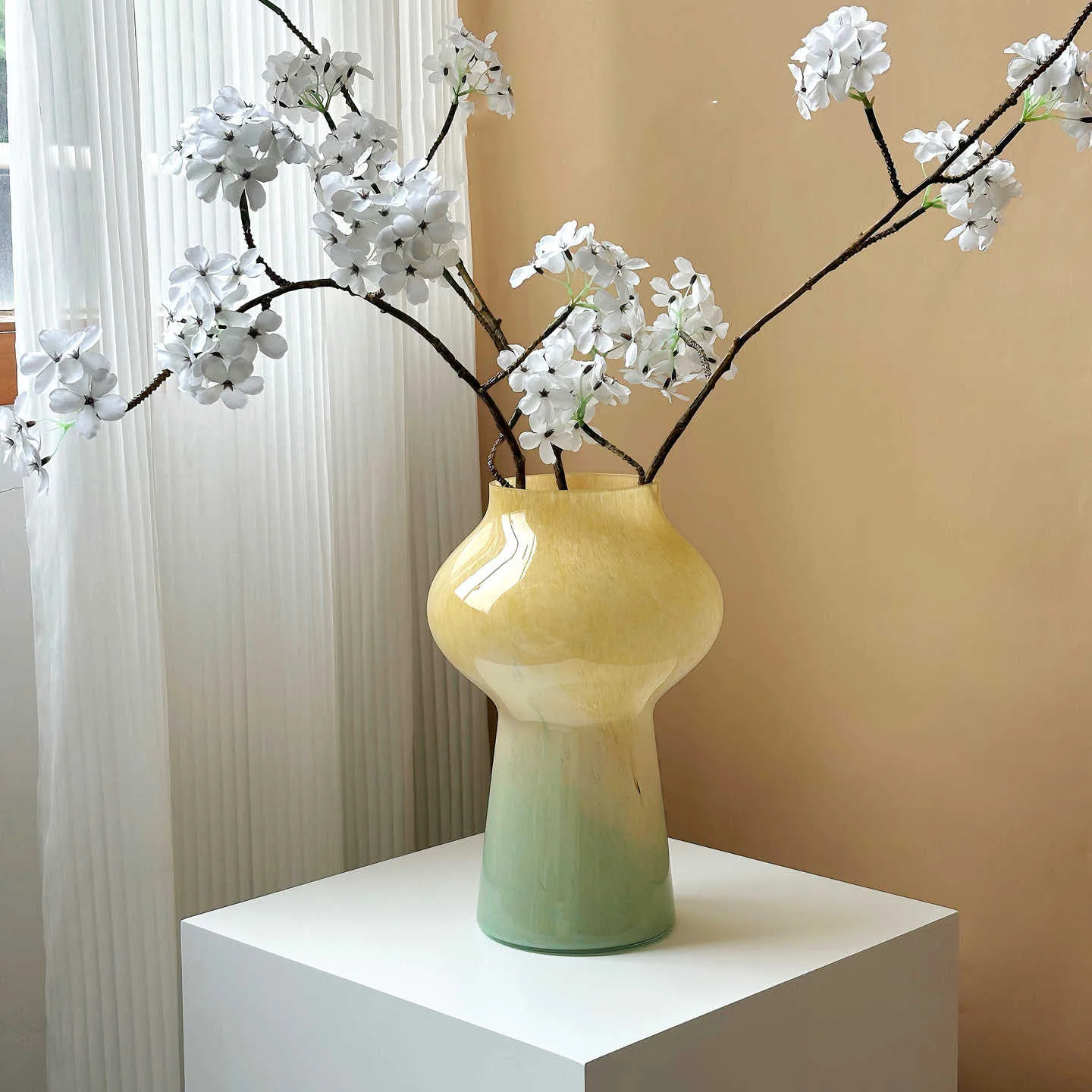 Orange Green French Mid Century Style Vase Super Beautiful Nordic Living Room Decoration Flower Vase
Orange Green French Mid Century Style Vase Super Beautiful Nordic Living Room Decoration Flower Vase