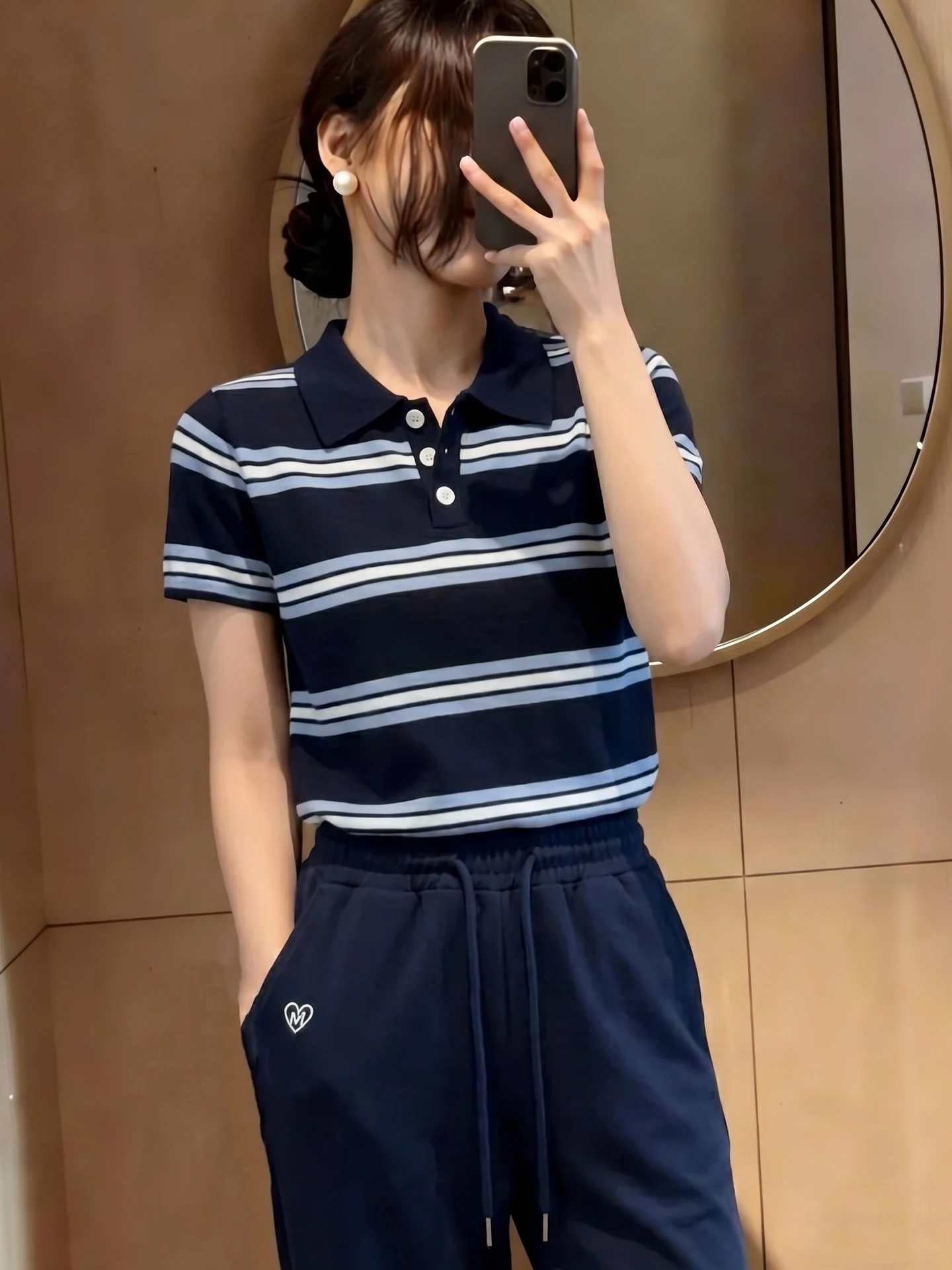 Summer Fashionable Striped Short Sleeve Knit Neck Top Color Block Elegant Korean Style Women's plus Size Inner Wear
Summer Fashionable Striped Short Sleeve Knit Neck Top Color Block Elegant Korean Style Women's plus Size Inner Wear