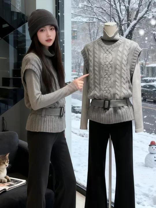 Early Autumn Korean Style Gray Knitted Sweater Short Cute Fashionable Unique Beautiful Light Maturity Top Women's Clothing
Early Autumn Korean Style Gray Knitted Sweater Short Cute Fashionable Unique Beautiful Light Maturity Top Women's Clothing