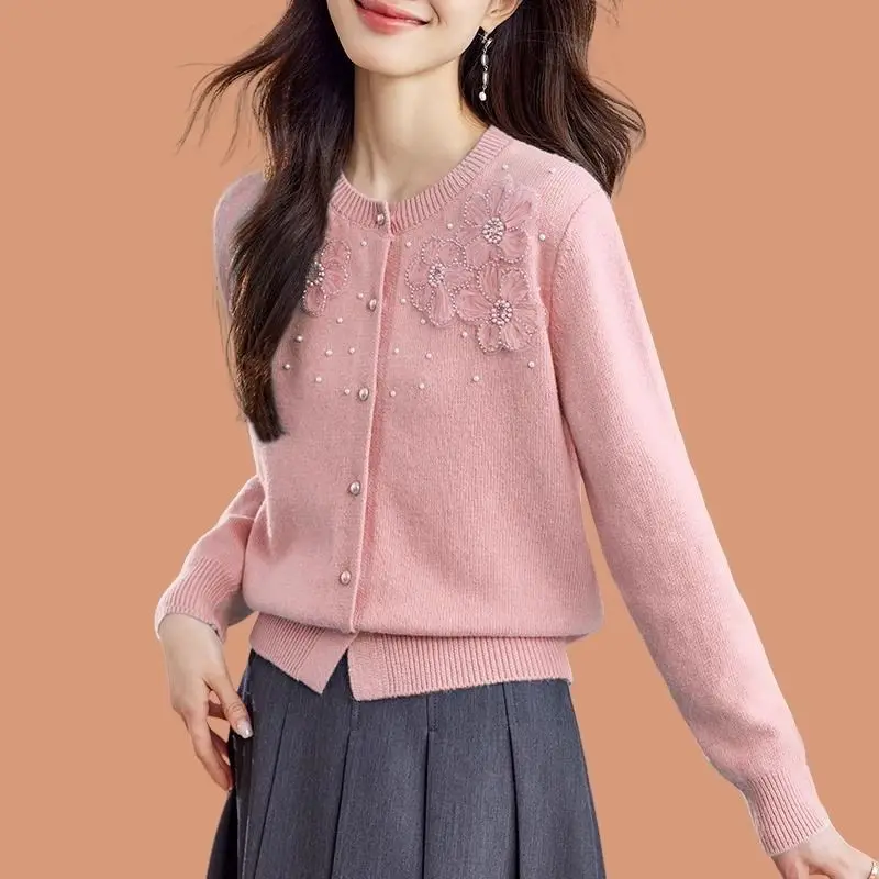 Spring and Korean Sweet New Three-dimensional Cardigan Flower Round Neck Heavy Industry Beaded Sweater Jacket Knitted Top
Spring and Korean Sweet New Three-dimensional Cardigan Flower Round Neck Heavy Industry Beaded Sweater Jacket Knitted Top