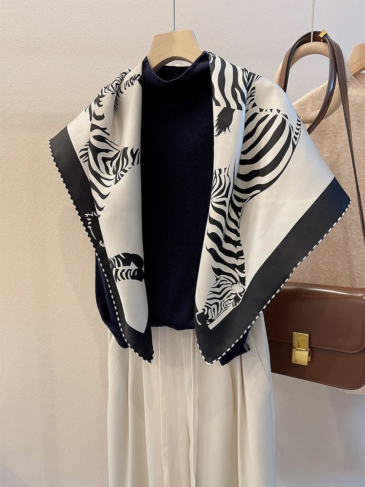 Mulberry Silk Scarf Luxury Designers Square Bandanas 90CM Neck Scarves Head Hair Bag Bandannas Decoration 90CM Shawls
Mulberry Silk Scarf Luxury Designers Square Bandanas 90CM Neck Scarves Head Hair Bag Bandannas Decoration 90CM Shawls