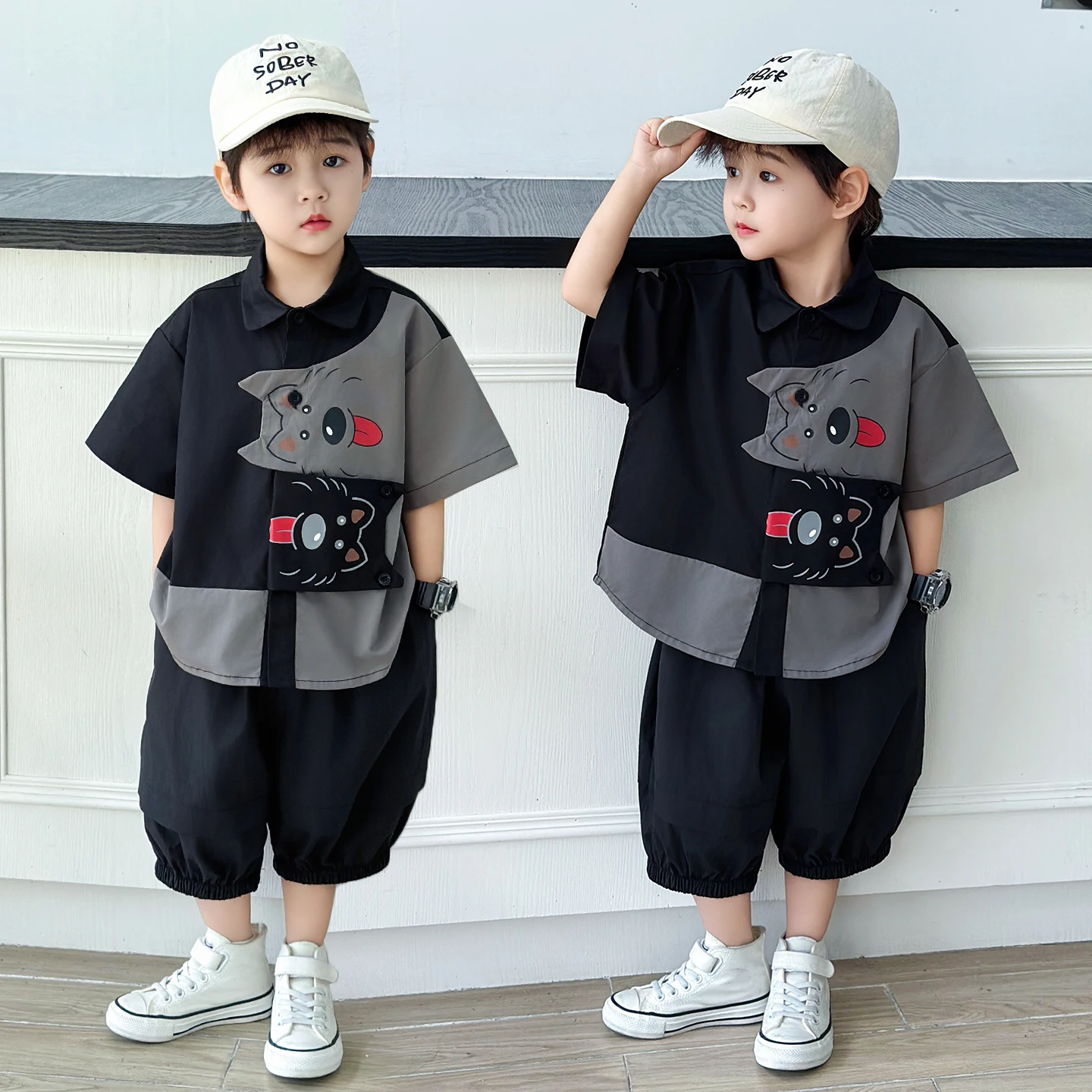 Little Boys 2 Piece Outfit Set Cartoon Animal Patchwork Button Shirt + Bloomers Shorts Kids Casual Summer Clothes for 2-7 Years
Little Boys 2 Piece Outfit Set Cartoon Animal Patchwork Button Shirt + Bloomers Shorts Kids Casual Summer Clothes for 2-7 Years