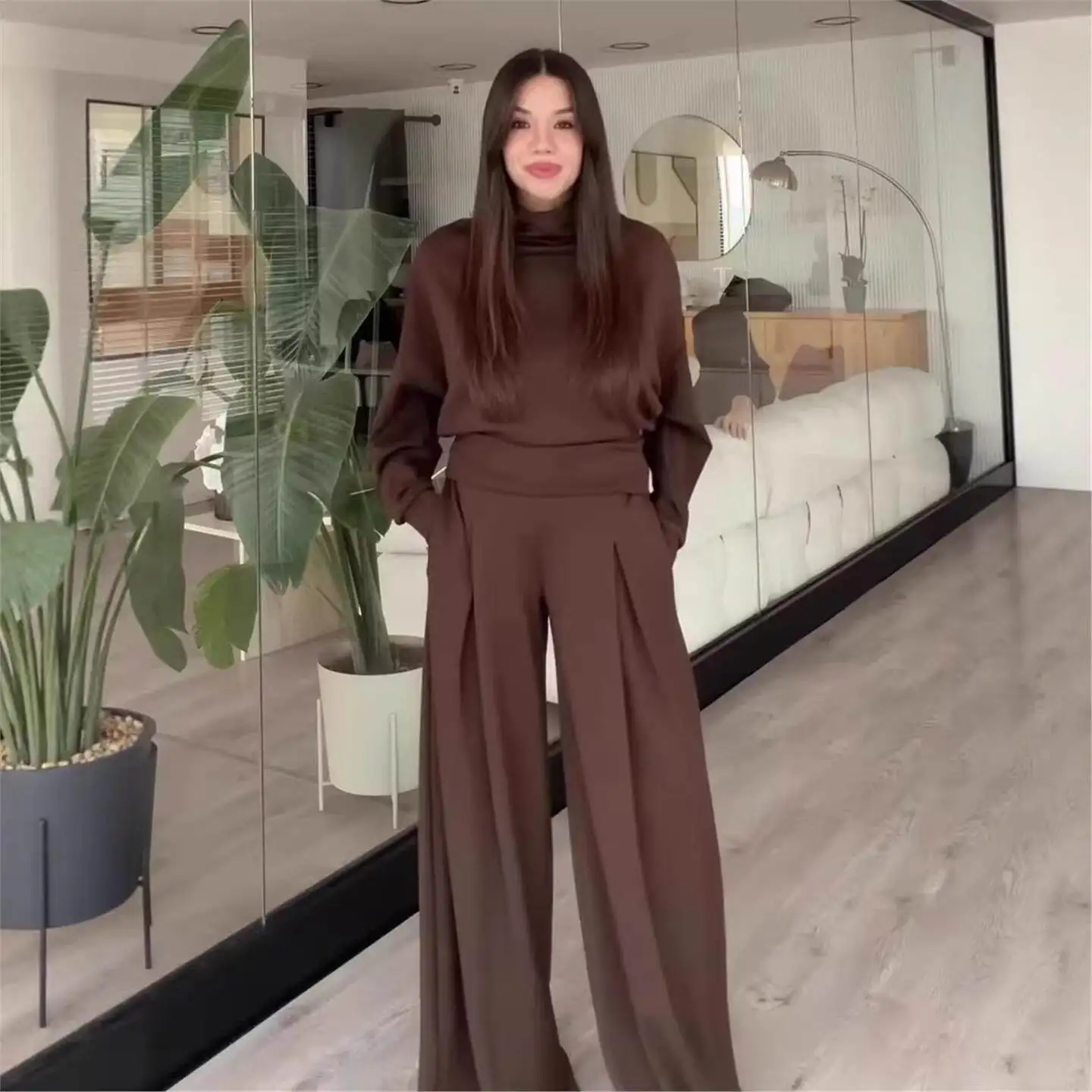 Women's High Waist Wide Leg Pants Long Sleeve Half High Collar Spring New Style Fashionable Casual Outfit Two-Piece Set
Women's High Waist Wide Leg Pants Long Sleeve Half High Collar Spring New Style Fashionable Casual Outfit Two-Piece Set