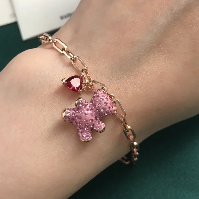 New women's exquisite jewelry set - elegant and luxurious, pendant necklace, cute little bear bracelet and earrings
New women's exquisite jewelry set - elegant and luxurious, pendant necklace, cute little bear bracelet and earrings