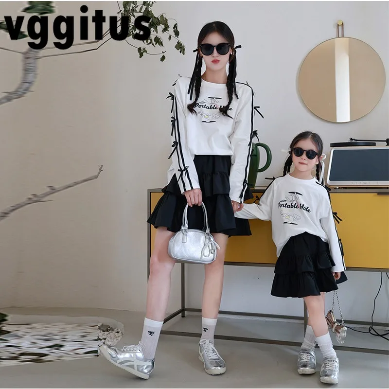 Mom and Daughter Autumn Family Matching Outfits Letter Print Bow Long Sleeve T-shirt Black Skirt Parent Child Clothing B2416 
Mom and Daughter Autumn Family Matching Outfits Letter Print Bow Long Sleeve T-shirt Black Skirt Parent Child Clothing B2416