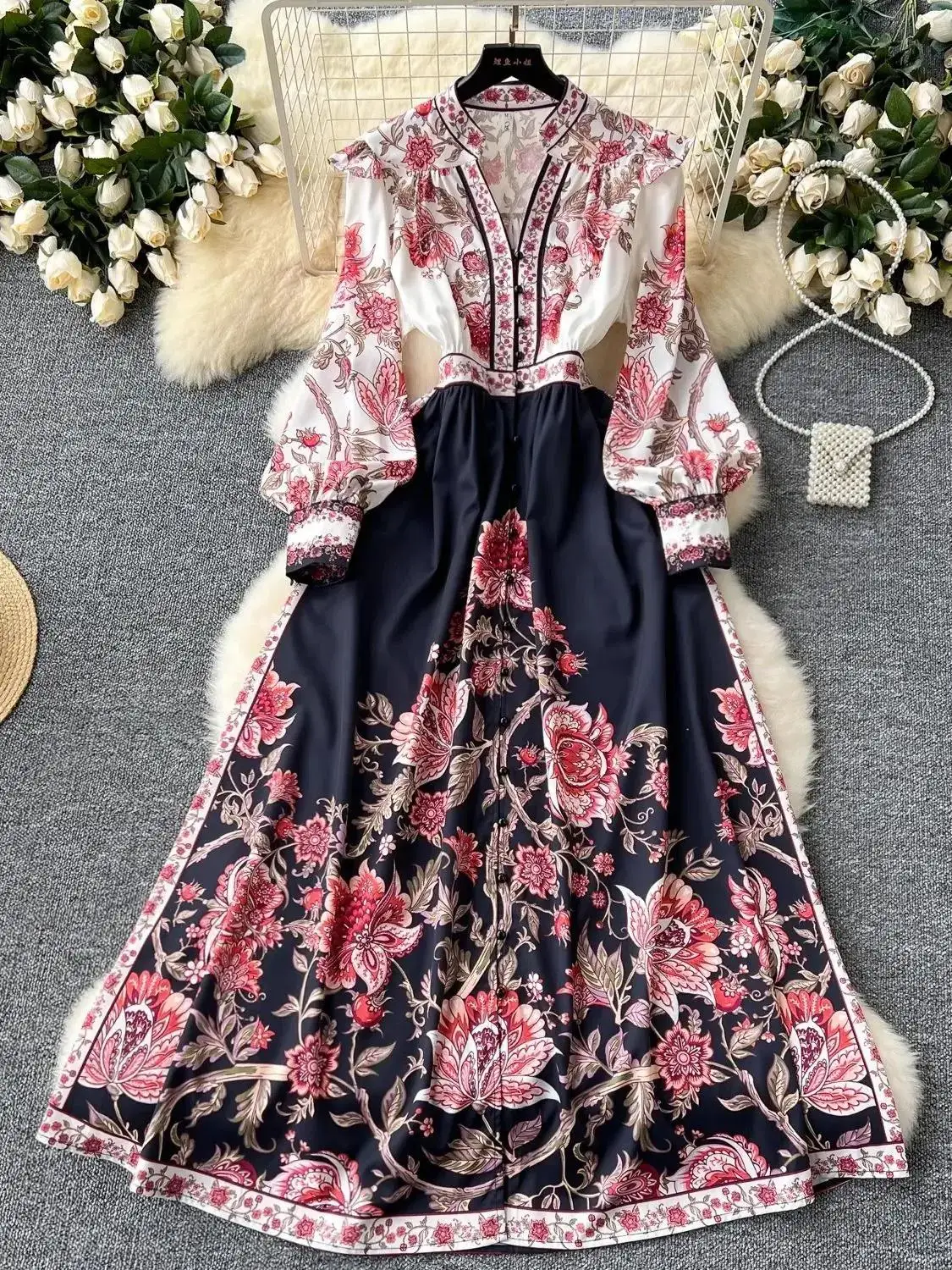 Women's Ruffles V Neck Long Lantern Sleeve Single-Breasted A-Line Floral Print Dress Autumn Vintage Holiday Flower Robe Vestidos
Women's Ruffles V Neck Long Lantern Sleeve Single-Breasted A-Line Floral Print Dress Autumn Vintage Holiday Flower Robe Vestidos