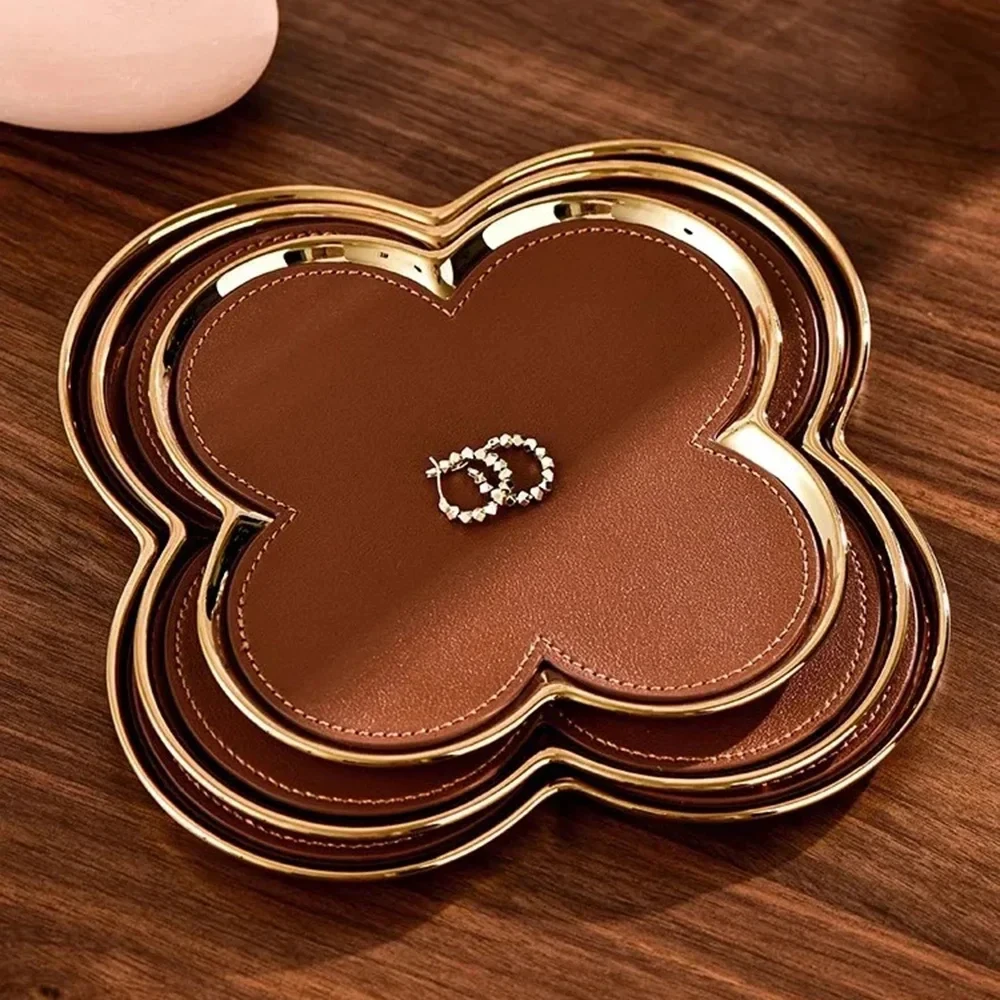 3Pcs Storage Tray Light Luxury Leather Clover Simple Desktop Jewelry Display Set Living Room Home Decoration Storage Tray
3Pcs Storage Tray Light Luxury Leather Clover Simple Desktop Jewelry Display Set Living Room Home Decoration Storage Tray