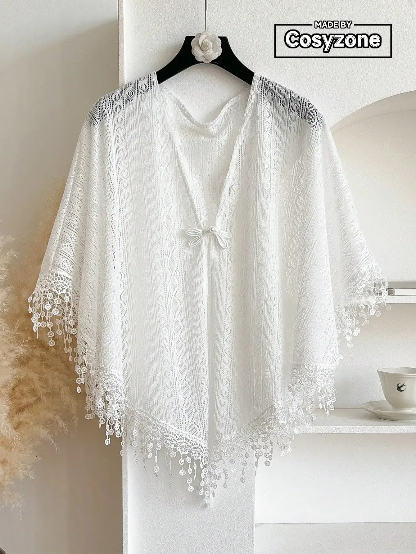 2026 1pc Women's Minimalist Button Hollow Lace Shawl, Versatile Fashionable Air-Conditioned Room Tassel Shawl Outerwear, White Cloak For Dress
2026 1pc Women's Minimalist Button Hollow Lace Shawl, Versatile Fashionable Air-Conditioned Room Tassel Shawl Outerwear, White Cloak For Dress