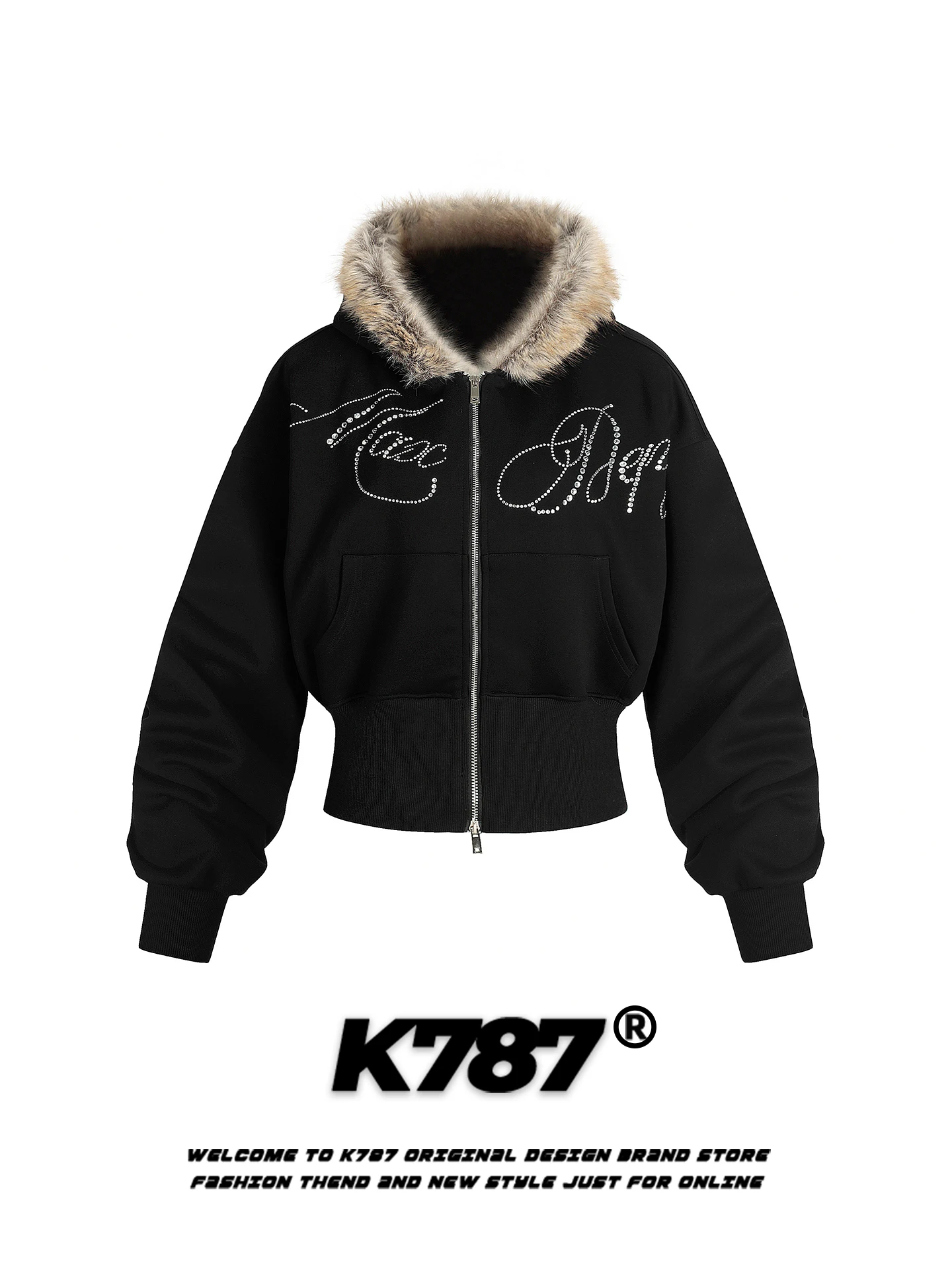 Куртка-кардиган K787 в американском уличном стиле с капюшоном, женская, повседневная, с завязками на талии, с воротником из блестящих страз, открытая, на пуговицах
Куртка-кардиган K787 в американском уличном стиле с капюшоном, женская, повседневная, с завязками на талии, с воротником из блестящих страз, открытая, на пуговицах