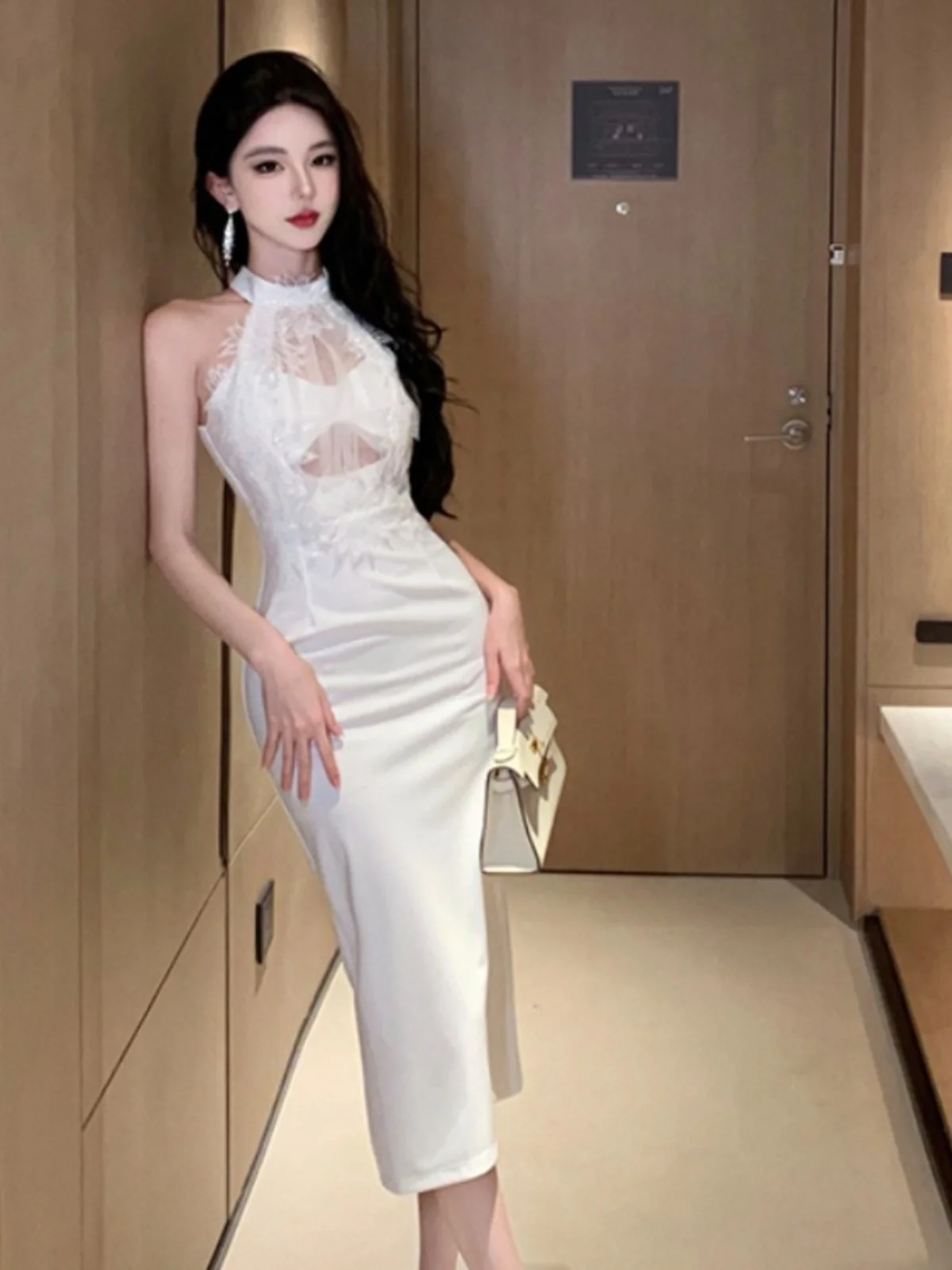 Сексуальное круглое облегающее платье с круглым вырезом и кружевом, вечернее платье с высокой талией, средней длины, трапециевидной формы, цельный силуэт
Сексуальное круглое облегающее платье с круглым вырезом и кружевом, вечернее платье с высокой талией, средней длины, трапециевидной формы, цельный силуэт