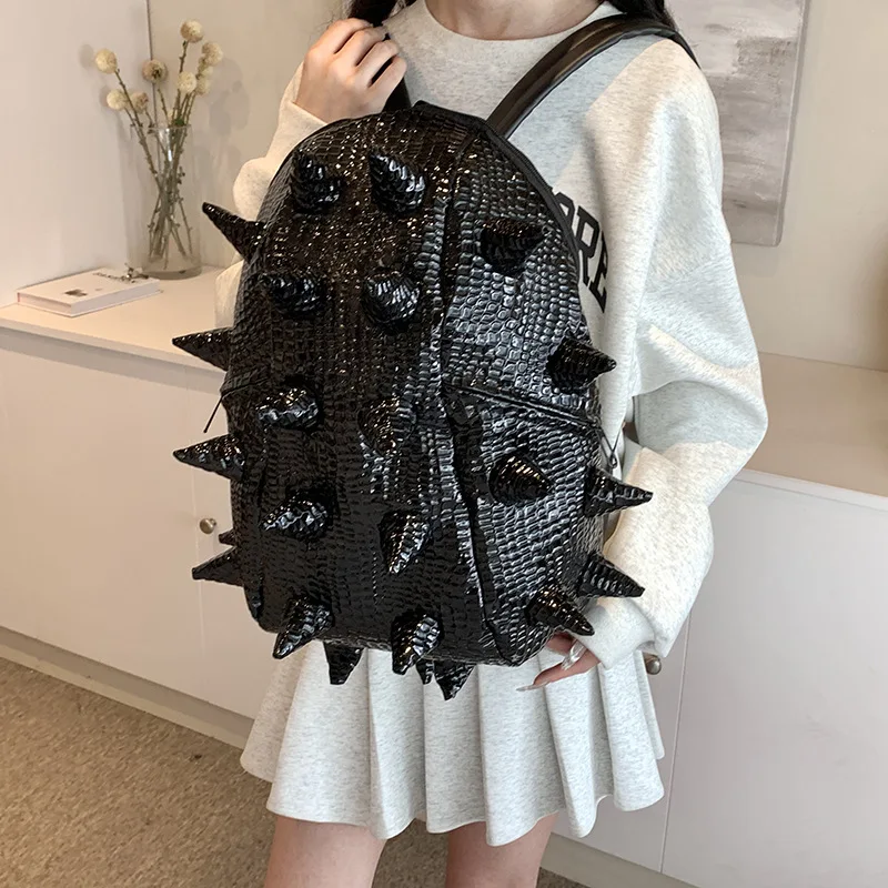 Рюкзак для верховой езды с нейтральным дизайном 2025 года, модный новый уникальный трехмерный рюкзак в форме ежака из искусственной кожи большой вместимости
Рюкзак для верховой езды с нейтральным дизайном 2025 года, модный новый уникальный трехмерный рюкзак в форме ежака из искусственной кожи большой вместимости