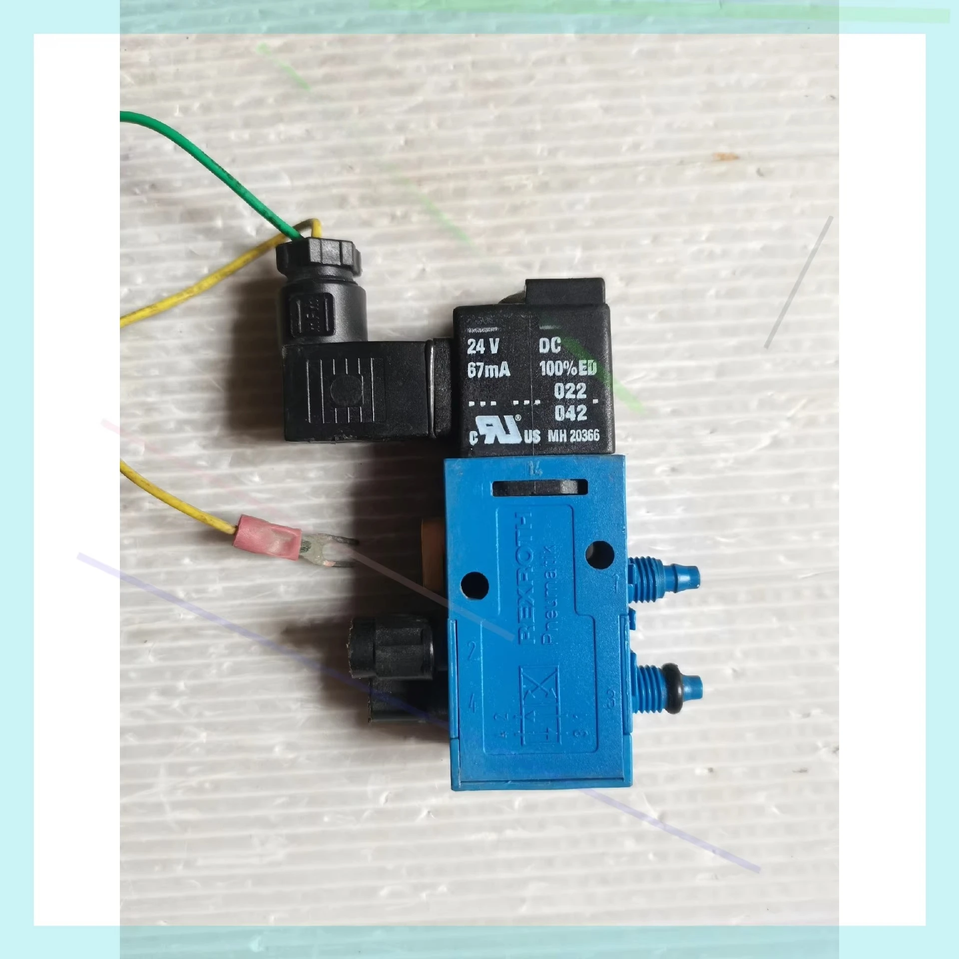 Электромагнитный клапан REXROTH DC24V 572 840...0
Электромагнитный клапан REXROTH DC24V 572 840...0