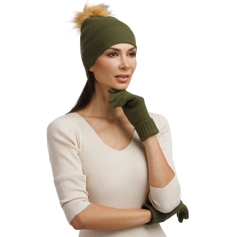 Womens 100 Cashmere Pom Hat and Glove Set with Gift Box
Womens 100 Cashmere Pom Hat and Glove Set with Gift Box