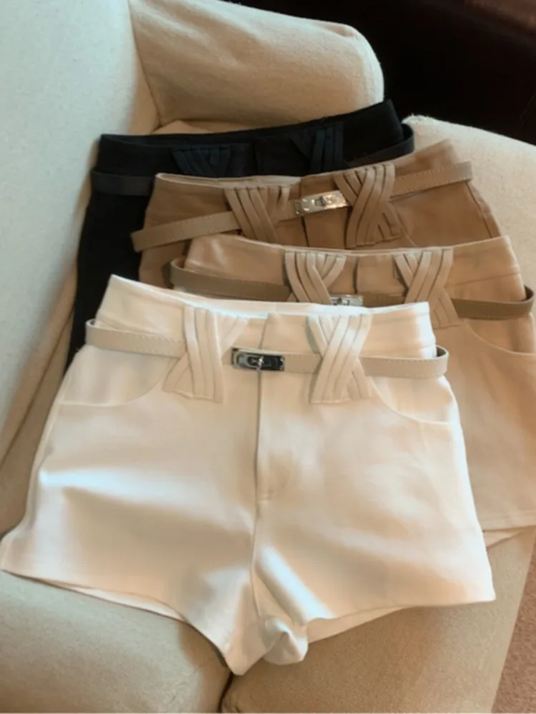White Suit Short Pants Women's Autumn Winter High Waist A-Line Skirt Belted Bootcut Pants Straight Leg High Waist Shorts
White Suit Short Pants Women's Autumn Winter High Waist A-Line Skirt Belted Bootcut Pants Straight Leg High Waist Shorts