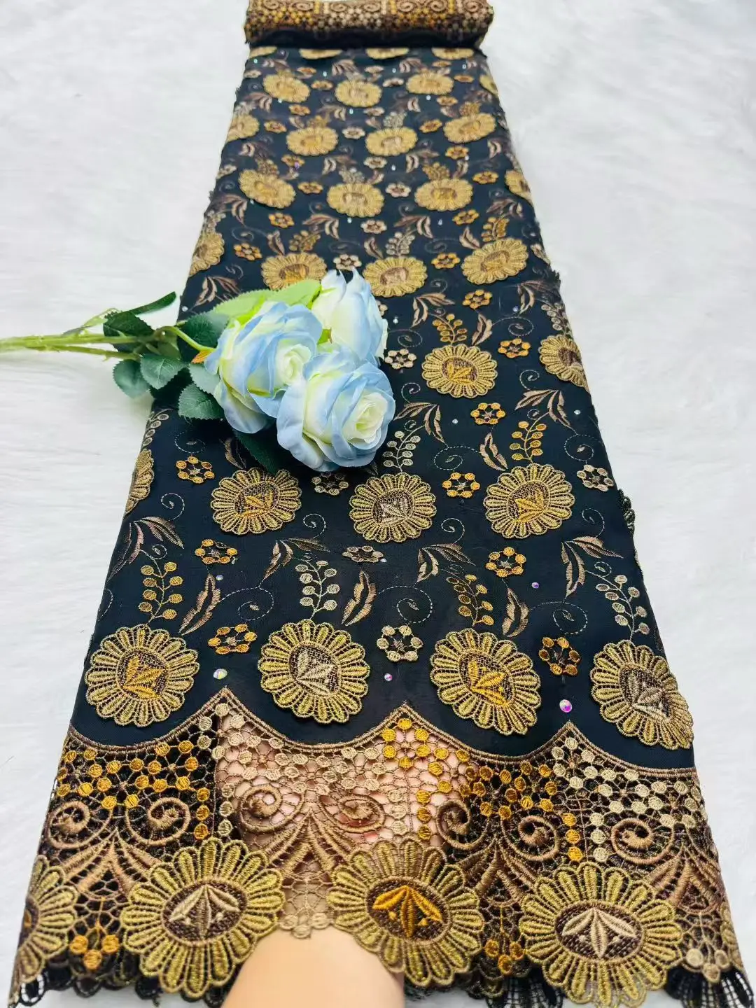 African Soft Cotton Voile Swiss Lace High Quality Applique Flower Nigerian Wedding Dress Latest Fashion From Switzerlan
African Soft Cotton Voile Swiss Lace High Quality Applique Flower Nigerian Wedding Dress Latest Fashion From Switzerlan