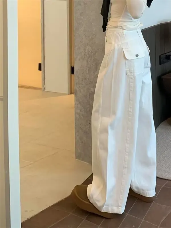 High Waist Wide Leg Jeans Women's Loose Fit plus Size Slimming Straight Cut Long Pants Spring New Style White Curved Knife
High Waist Wide Leg Jeans Women's Loose Fit plus Size Slimming Straight Cut Long Pants Spring New Style White Curved Knife