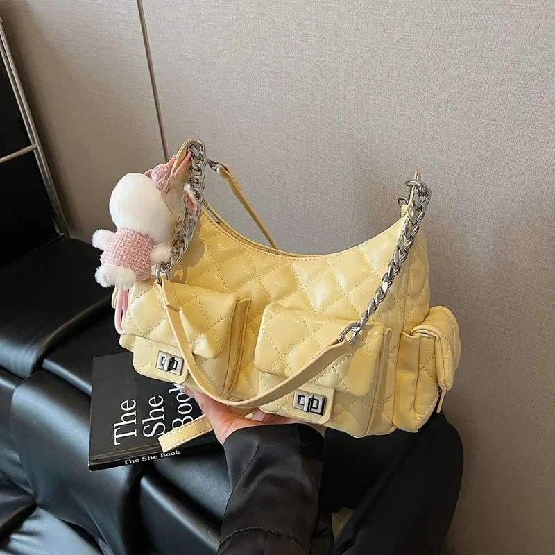 Double Pocket Locomotive Bag Spice Girl Style Handbag 2026 New Fashion Pack Chain Summer One Shoulder Package Messenger Bags
Double Pocket Locomotive Bag Spice Girl Style Handbag 2026 New Fashion Pack Chain Summer One Shoulder Package Messenger Bags