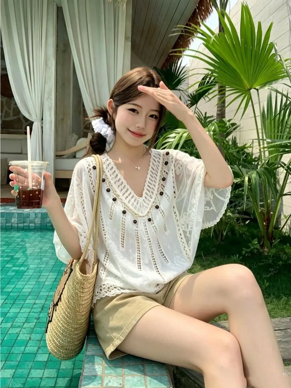 Vacation Style Hollow out V-Neck Short Sleeve Shirt Women's Summer 2026 Loose Slimming Elegant Top Korean Version Breathable
Vacation Style Hollow out V-Neck Short Sleeve Shirt Women's Summer 2026 Loose Slimming Elegant Top Korean Version Breathable