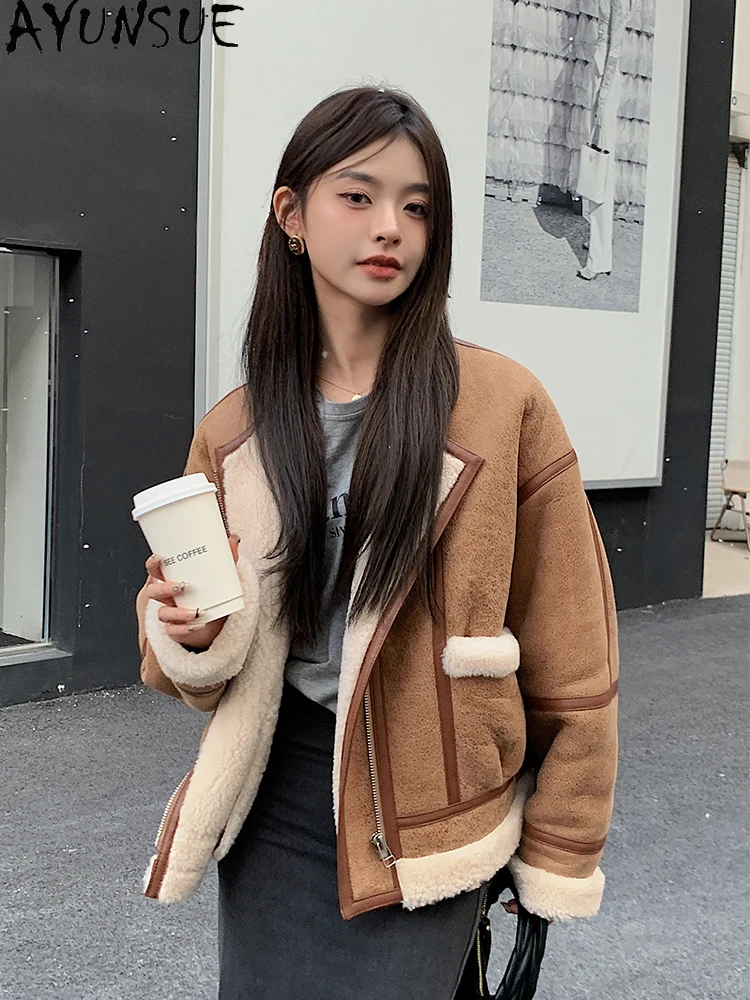 AYUNSUE 2025 осенне-зимняя дубленка женская короткая модная куртка из 100% натуральной шерсти для женской одежды Ropa Para Mujer
AYUNSUE 2025 осенне-зимняя дубленка женская короткая модная куртка из 100% натуральной шерсти для женской одежды Ropa Para Mujer