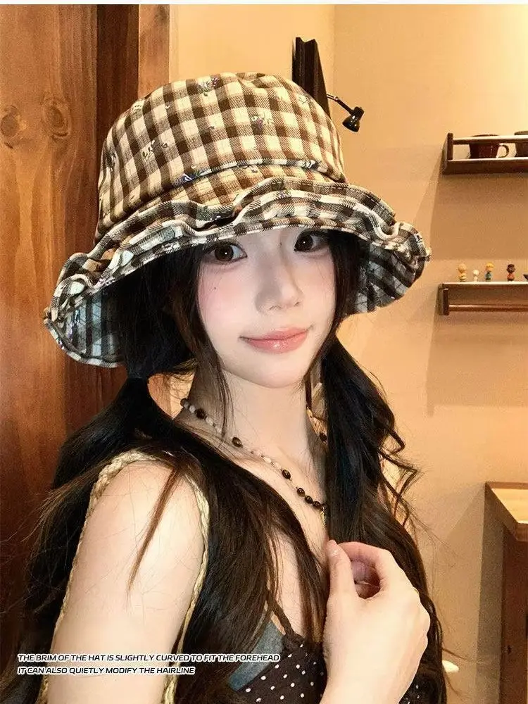 Retro Checked Lace Fisherman's Hat for Women: Spring/Summer Floral Print, Country Style, Casual and Versatile Sun Hat
Retro Checked Lace Fisherman's Hat for Women: Spring/Summer Floral Print, Country Style, Casual and Versatile Sun Hat