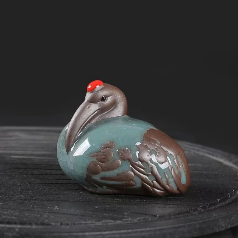 Chinese Porcelain Geyao Ge Ware Bird Retro Auspicious Statue
Chinese Porcelain Geyao Ge Ware Bird Retro Auspicious Statue