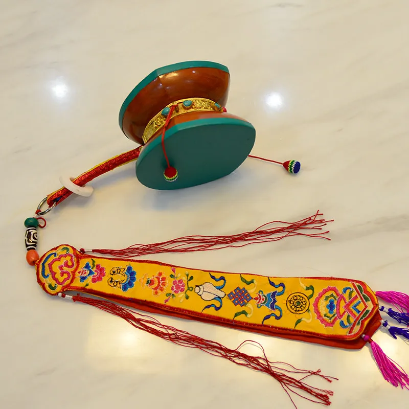 Tibetan Style Nepal Handmade Gilding Wood Hand Drum Brocade Tassel Sheepskin Temple Worship Study Rooms Meditation Household
Tibetan Style Nepal Handmade Gilding Wood Hand Drum Brocade Tassel Sheepskin Temple Worship Study Rooms Meditation Household