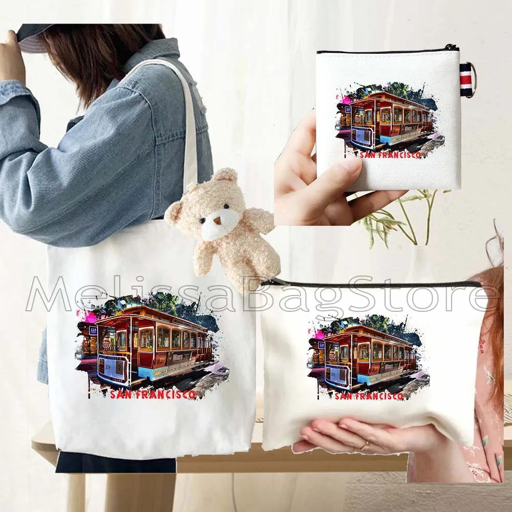 4PCS Gifts Set San Francisco White Canvas Tote Bag Handbag with Doll Key Coin Purse Cosmetic Makeup Toilet Bag Case Pouch
4PCS Gifts Set San Francisco White Canvas Tote Bag Handbag with Doll Key Coin Purse Cosmetic Makeup Toilet Bag Case Pouch
