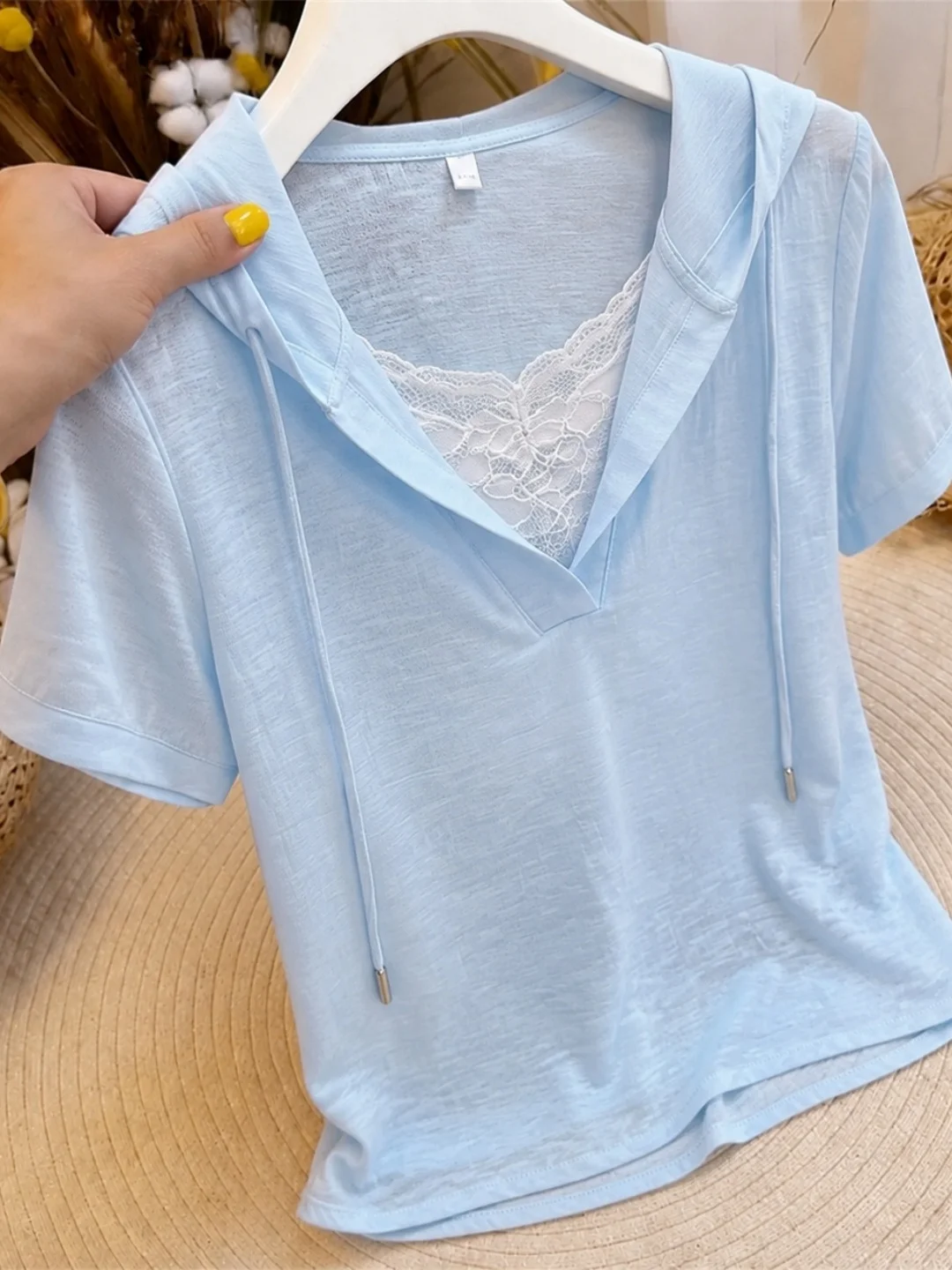 Versatile Lazy Style Lace Patchwork Hat T-Shirt Short Sleeve Soft Women's Shirt Spring Summer Beautiful Slimming Fit
Versatile Lazy Style Lace Patchwork Hat T-Shirt Short Sleeve Soft Women's Shirt Spring Summer Beautiful Slimming Fit