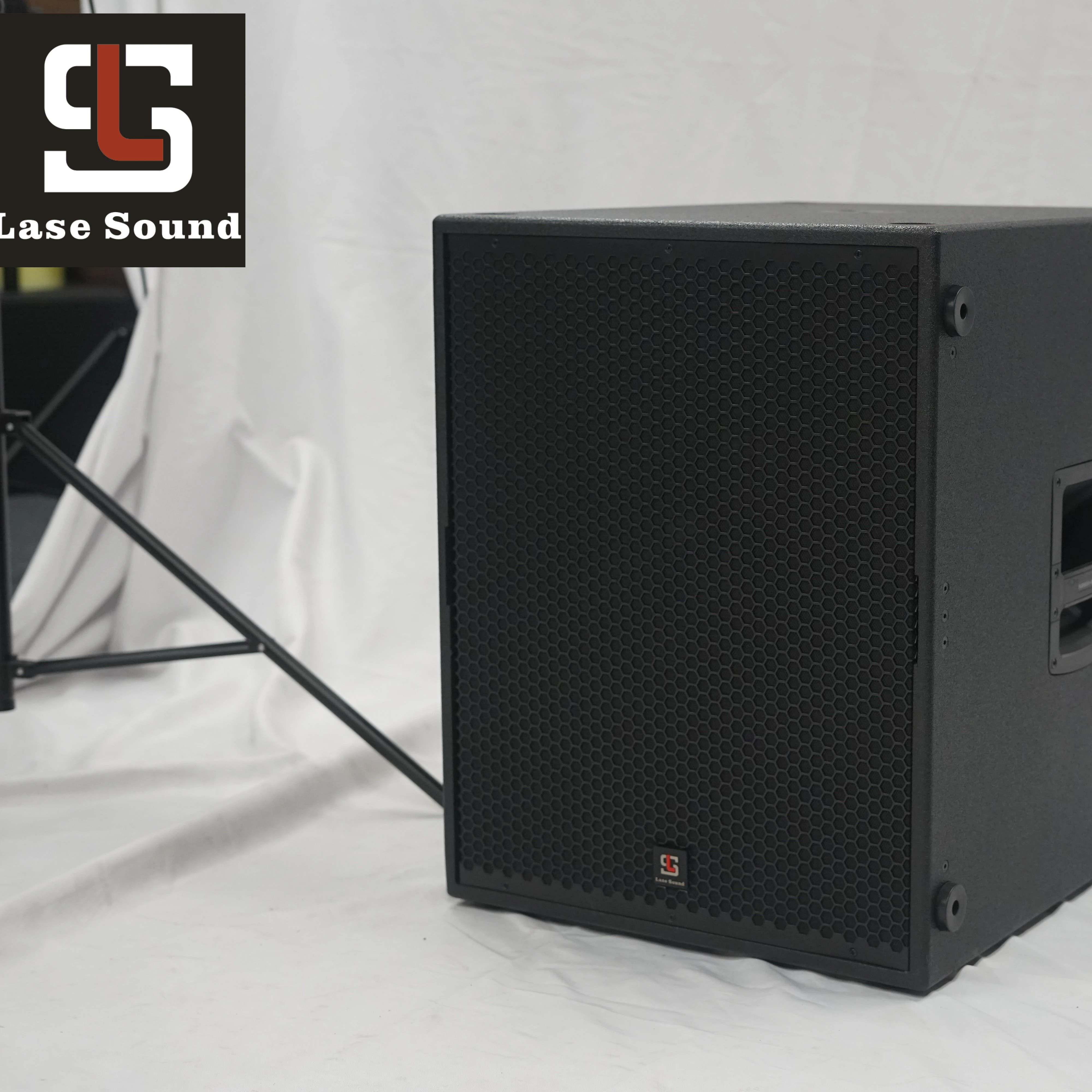 Динамики Profecional 9004 Активный сабвуфер 18-дюймовый мощный активный сабвуфер Dj Sound PA Система Профессиональный динамик
Динамики Profecional 9004 Активный сабвуфер 18-дюймовый мощный активный сабвуфер Dj Sound PA Система Профессиональный динамик