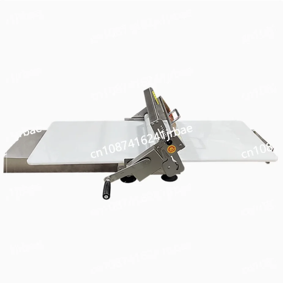 Настольная складная ручная машина для хрустящего аппарата, машина для хрустящего аппарата, машина для формования кожи французского яичного пирога с рожковой оберткой
Настольная складная ручная машина для хрустящего аппарата, машина для хрустящего аппарата, машина для формования кожи французского яичного пирога с рожковой оберткой