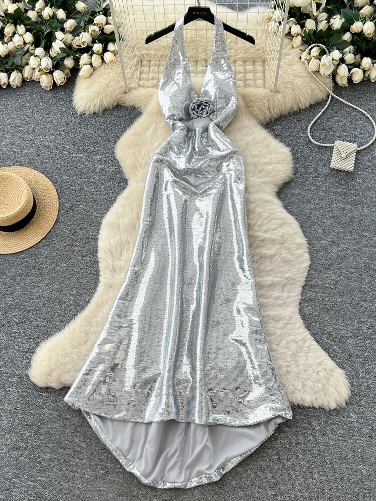 Sexy V-neck Backless Slimming Long Dress Silver Glittering Neck Hanging Women's Summer Evening Gown High Waist A-line Skirt
Sexy V-neck Backless Slimming Long Dress Silver Glittering Neck Hanging Women's Summer Evening Gown High Waist A-line Skirt