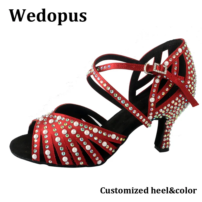 Танцевальные туфли Wedopus бежевого цвета на каблуке, замшевые, с мягкой подошвой, для бальных танцев, с жемчугом и кристаллами, 7,5 см, женские танцевальные сандалии для сальсы
Танцевальные туфли Wedopus бежевого цвета на каблуке, замшевые, с мягкой подошвой, для бальных танцев, с жемчугом и кристаллами, 7,5 см, женские танцевальные сандалии для сальсы