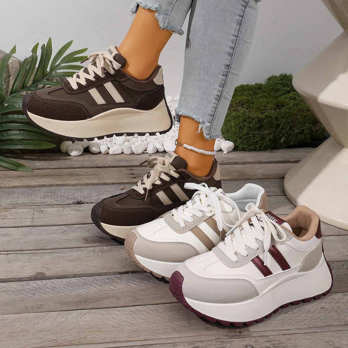 Women New Designer Sneakers Sport Sneakers Thick Bottom Casual Fashionable Sneakers Women Lightweight Soft Running Shoes Women
Women New Designer Sneakers Sport Sneakers Thick Bottom Casual Fashionable Sneakers Women Lightweight Soft Running Shoes Women