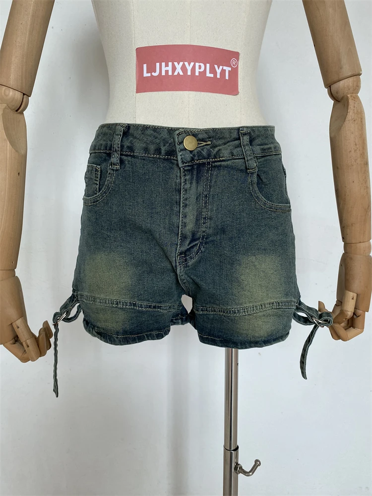 Women's Regular Vintage Street Summer Denim Shorts Cool Girl Straight Mini Trousers Female Wide Leg Retro Blue Hot Pants
Women's Regular Vintage Street Summer Denim Shorts Cool Girl Straight Mini Trousers Female Wide Leg Retro Blue Hot Pants