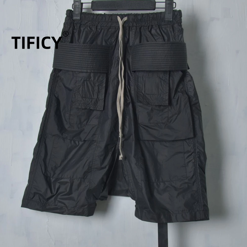 High Street Dark RO Black Shorts Summer Men's Casual Loose Shorts Simple and Thin Five Part Short with Patchwork Low-end Pants
High Street Dark RO Black Shorts Summer Men's Casual Loose Shorts Simple and Thin Five Part Short with Patchwork Low-end Pants