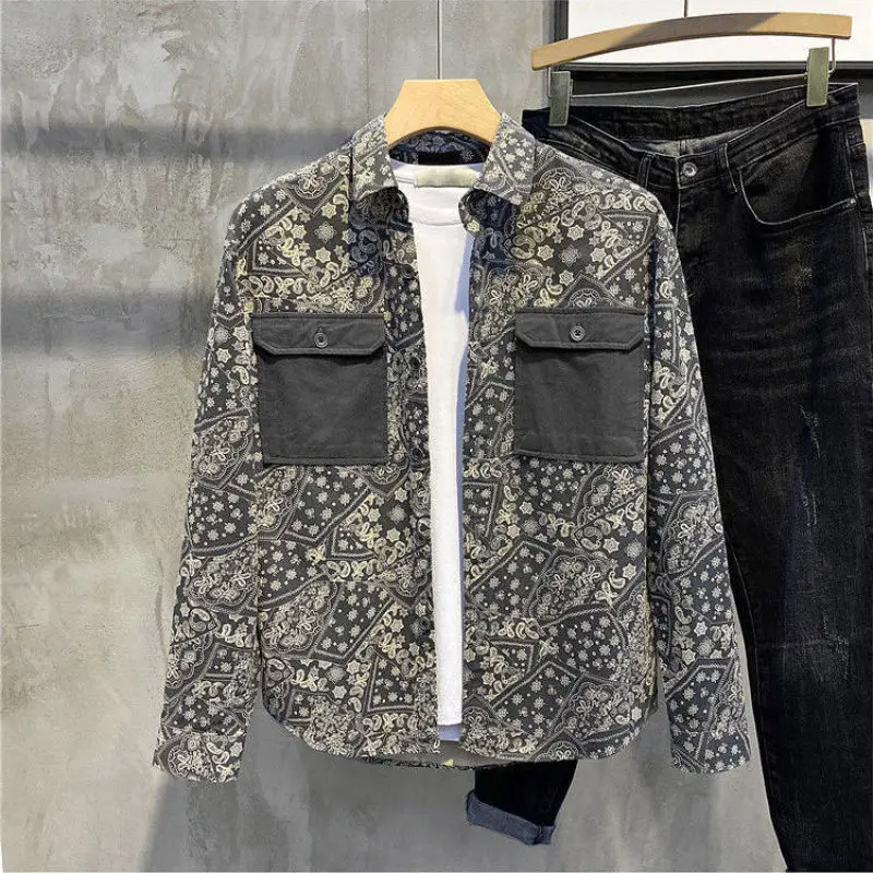 Spring Autumn New Color Blocking Polo-Neck Button Pockets Casual Loose Long Sleeved Retro Personalized Floral Shirt Men's Top
Spring Autumn New Color Blocking Polo-Neck Button Pockets Casual Loose Long Sleeved Retro Personalized Floral Shirt Men's Top