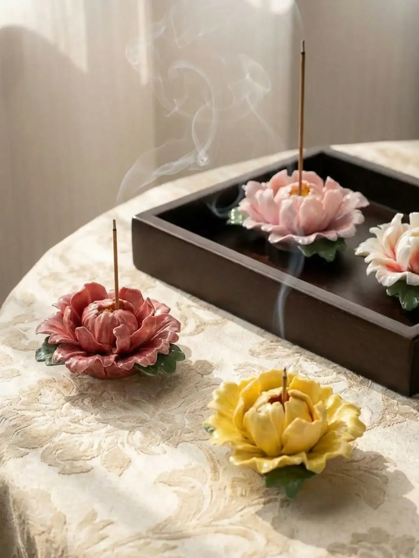 Handmade Ceramic Rose Aromatherapy Stand, Handmade Ceramic Peony Fragrance Insertion Ornament, Ceramic Peony Flower Thread Fragrance Insertion, Peony Flower Rose Fragrance Insertion Crafts, Perfect Choice For Home Decoration And Valentine's Day Gifts
Handmade Ceramic Rose Aromatherapy Stand, Handmade Ceramic Peony Fragrance Insertion Ornament, Ceramic Peony Flower Thread Fragrance Insertion, Peony Flower Rose Fragrance Insertion Crafts, Perfect Choice For Home Decoration And Valentine's Day Gifts