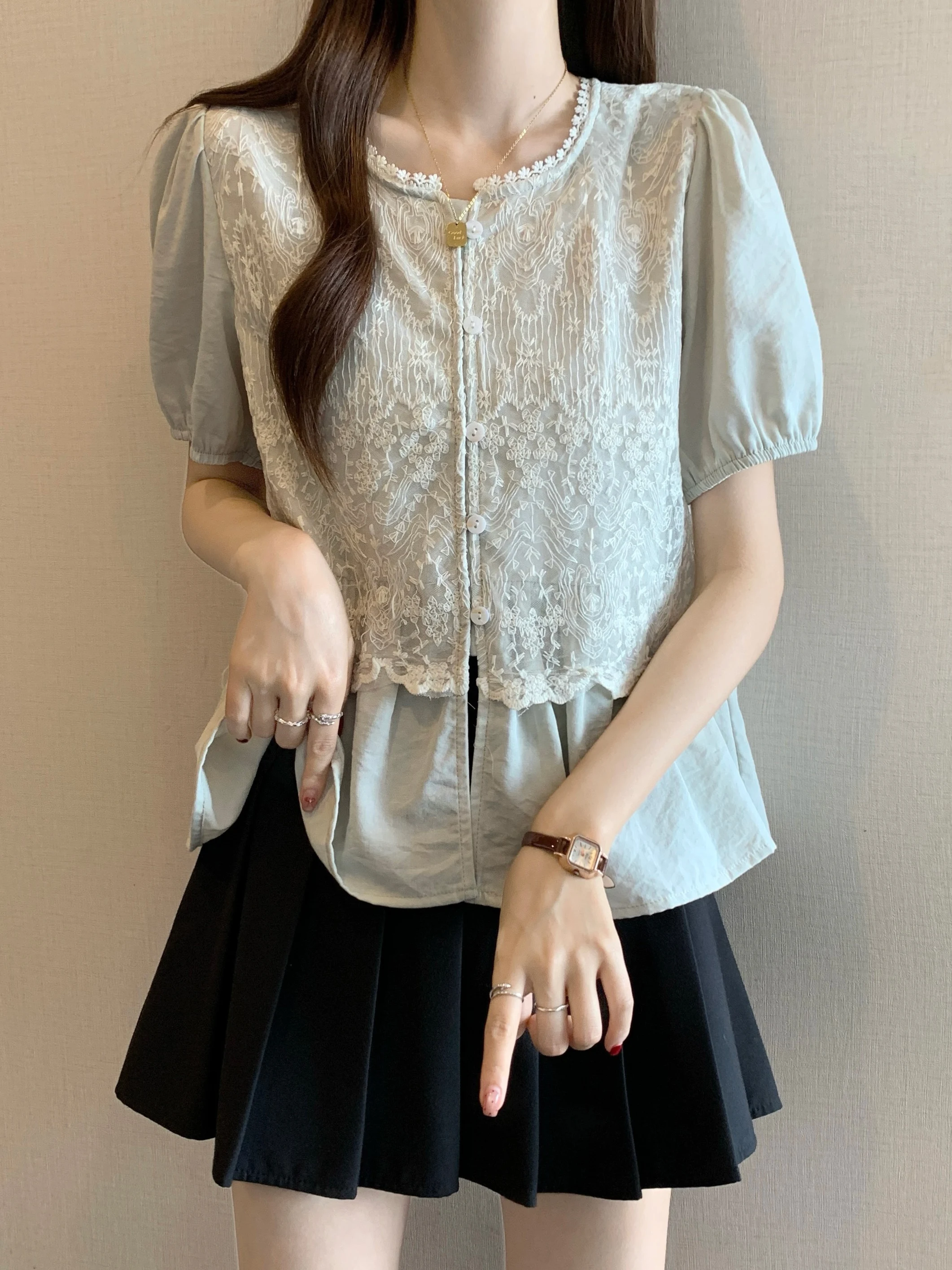 Light Green Short Sleeve Lace Patchwork Doll Shirt Women's plus Size Summer New Style Commute Korean Loose Fit round Neck Top
Light Green Short Sleeve Lace Patchwork Doll Shirt Women's plus Size Summer New Style Commute Korean Loose Fit round Neck Top