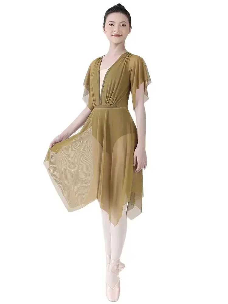 Ballet Dance Leotard Trumpet Sleeve Back Cutout Leotard Bodysuit Adult Female Professional Ballerina Shapewear Ballet Dancewear
Ballet Dance Leotard Trumpet Sleeve Back Cutout Leotard Bodysuit Adult Female Professional Ballerina Shapewear Ballet Dancewear