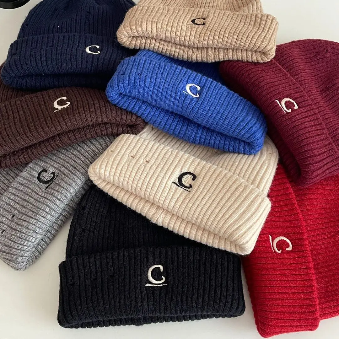 Женская вязаная шапка на осень-зиму с буквенным принтом C, утепленные теплые шапки, однотонные красные, бежевые, синие мягкие шапки для женщин
Женская вязаная шапка на осень-зиму с буквенным принтом C, утепленные теплые шапки, однотонные красные, бежевые, синие мягкие шапки для женщин