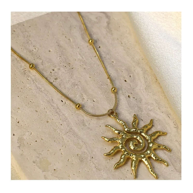 Titanium Steel Light Luxury Stainless Steel Hammer Spiral Sun Pendant Necklace Light Luxury Titanium Steel Clavicle Chain Sense
Titanium Steel Light Luxury Stainless Steel Hammer Spiral Sun Pendant Necklace Light Luxury Titanium Steel Clavicle Chain Sense