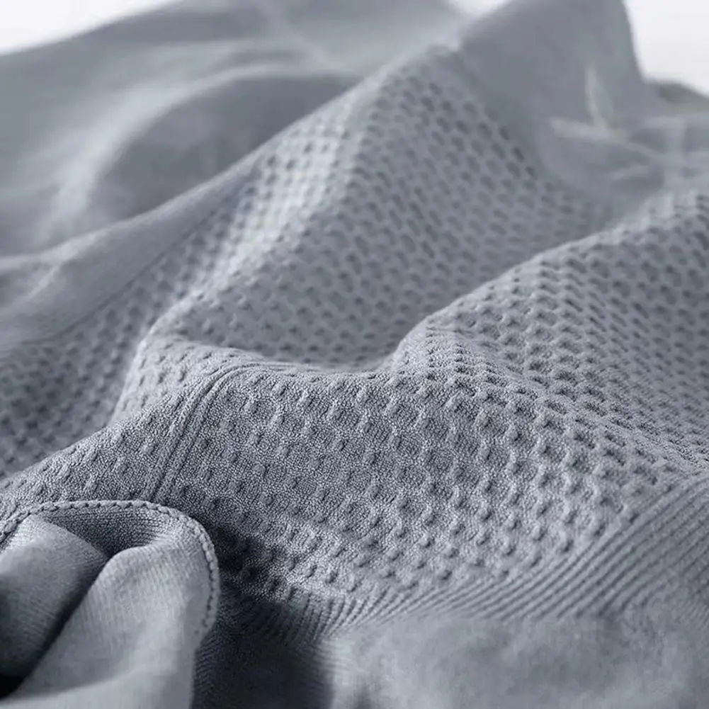 2025 Men Panties High Stretch Solid Color U Convex Seamless Sexy Underpants Sweat Absorption Mid Waist Underwear Shorts Briefs
2025 Men Panties High Stretch Solid Color U Convex Seamless Sexy Underpants Sweat Absorption Mid Waist Underwear Shorts Briefs