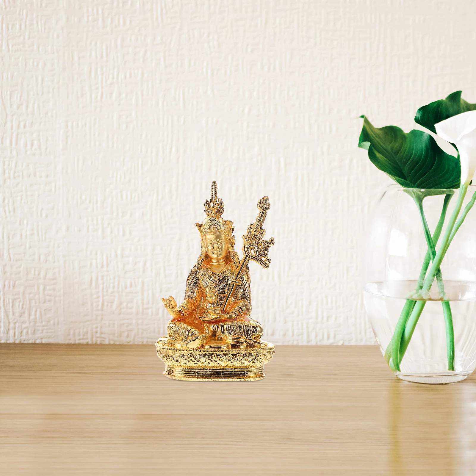 Gilded Buddha Statue Ornaments for Zen Home Copper Avalokitesvara Statues Decor Brass Figurine Bodhisattva Shaped Style
Gilded Buddha Statue Ornaments for Zen Home Copper Avalokitesvara Statues Decor Brass Figurine Bodhisattva Shaped Style