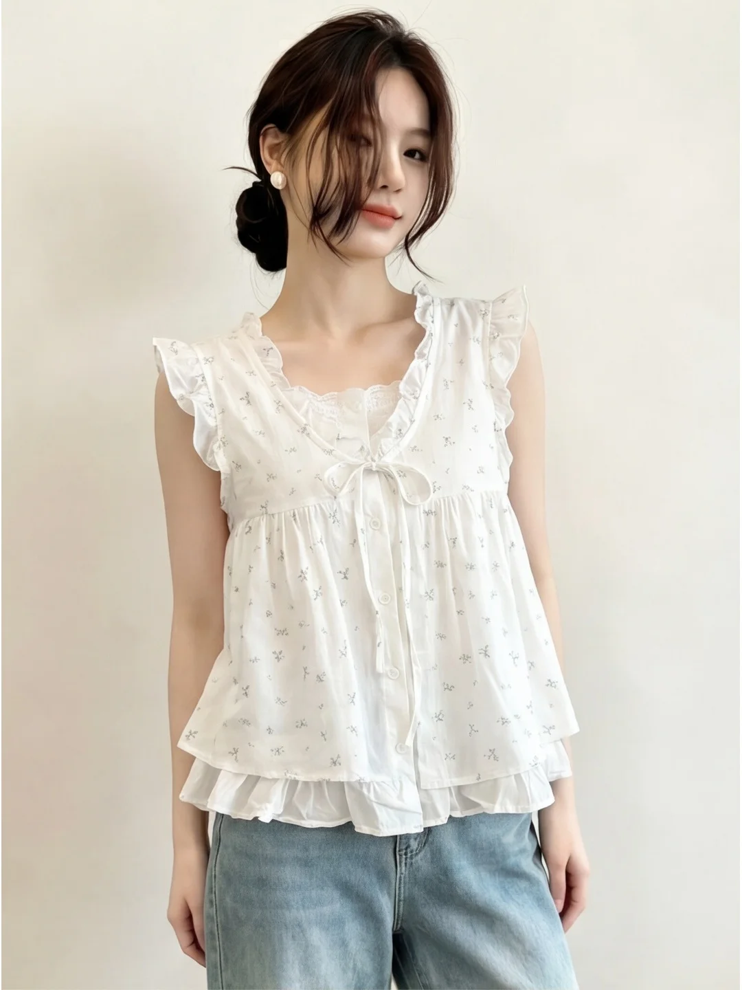 Sweet Floral White Off-Shoulder Sleeveless Shirt Women's Summer Lazy Doll Shirt Anti-Aging Top Wooden Ear Cute Style
Sweet Floral White Off-Shoulder Sleeveless Shirt Women's Summer Lazy Doll Shirt Anti-Aging Top Wooden Ear Cute Style